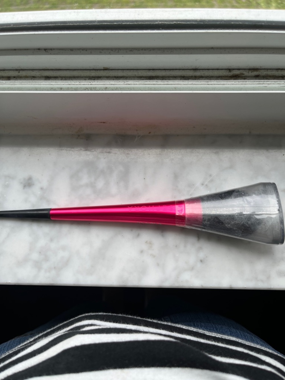 Sephora Hot Pink Fan Makeup Brush with Clear Protective Cap